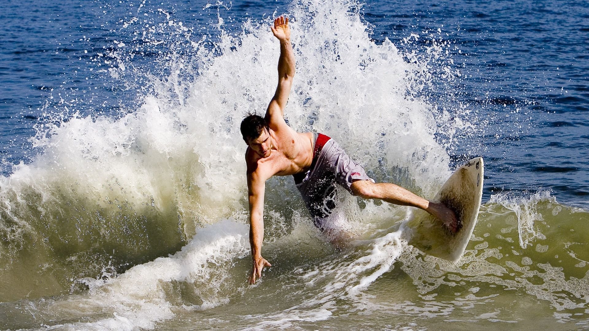 篮球主题街区打造“全民健身新地标”，篮球馆宣传视频